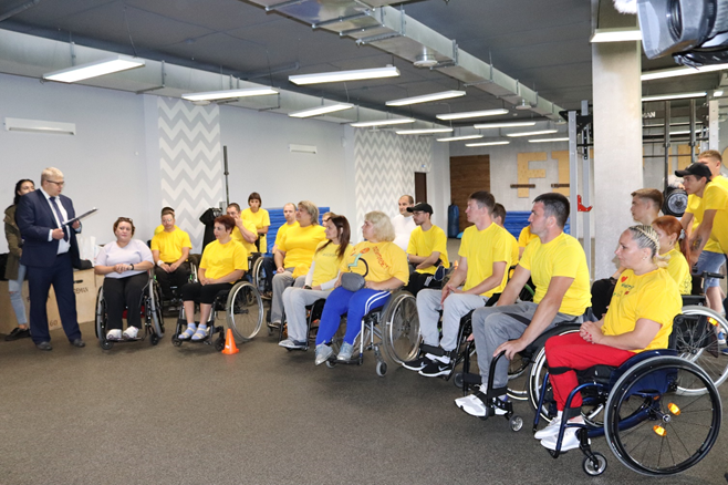 В Спортивном центре «Борский» состоялась открытая тренировка в спортивно-реабилитационном лагере по обучению пользованию активной инвалидной коляской